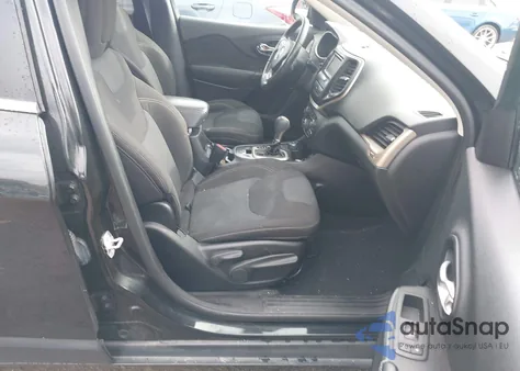 2015 Jeep Cherokee Latitude z USA, uszkodzony, nr VIN 1C4PJMCB7FW792279